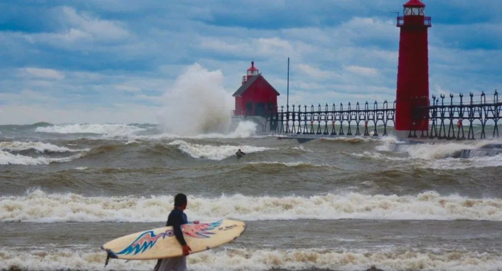 Grand Haven : A Neighboring Gem